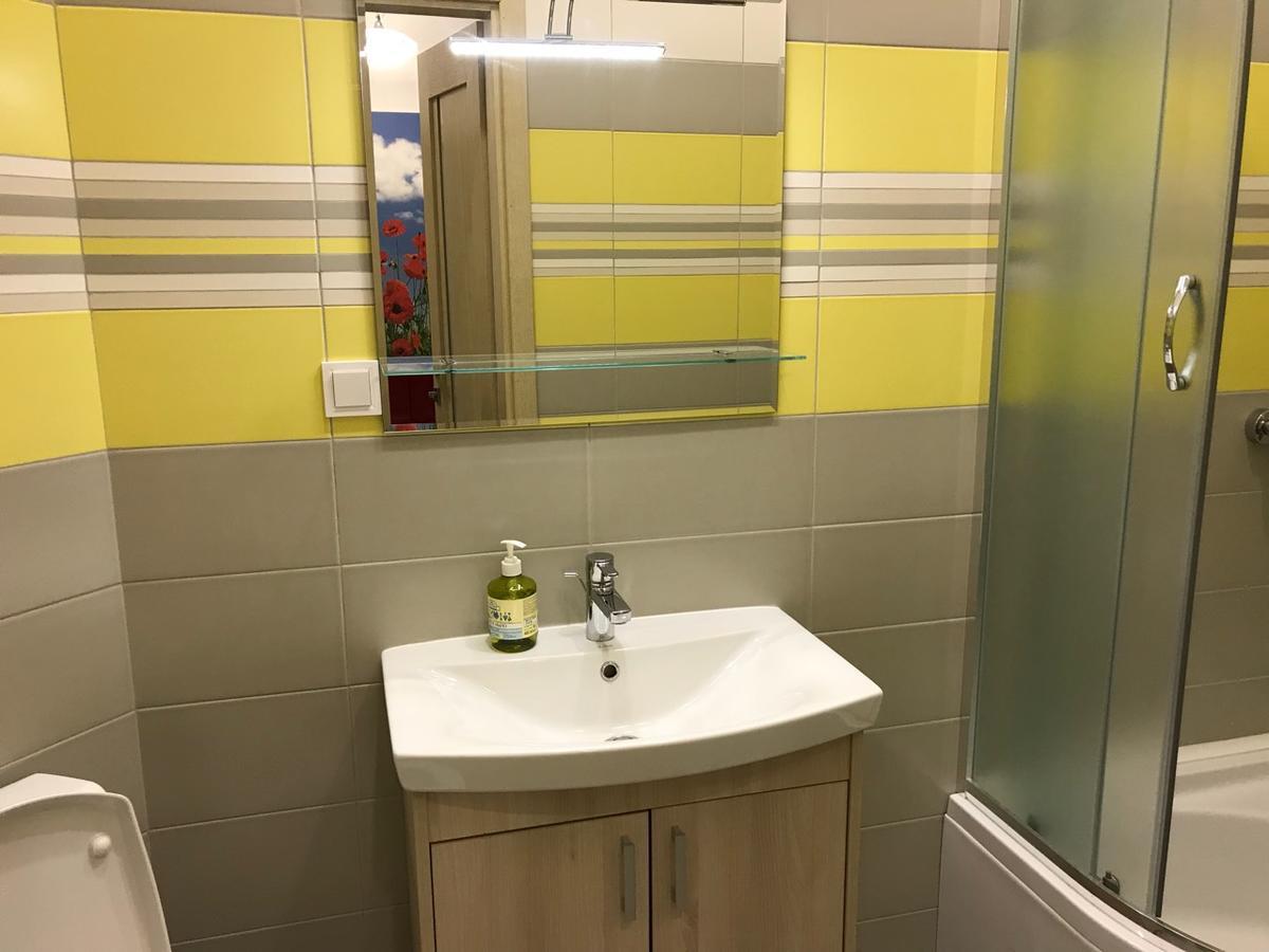 Apartment On Khorvatska Street リヴィウ エクステリア 写真