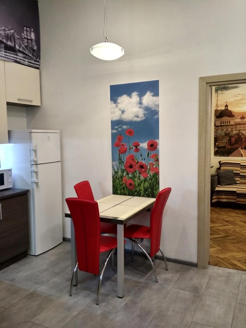 Apartment On Khorvatska Street リヴィウ エクステリア 写真